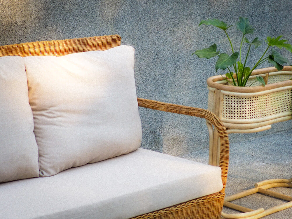 โซฟา 2 ที่นั่ง หวายแท้ PISAMAI รุ่น COUPLE SOFA แนว HOMIE MODERN โซฟานั่งเล่น ขนาด 130*85*96 CM สีธรรมชาติ